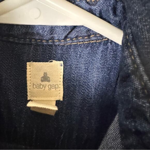 Baby Gap  Long Sleeve With Pockets Denim Blue Kids Jumpsuit Sz 3-6 NWT - Picture 2 of 9